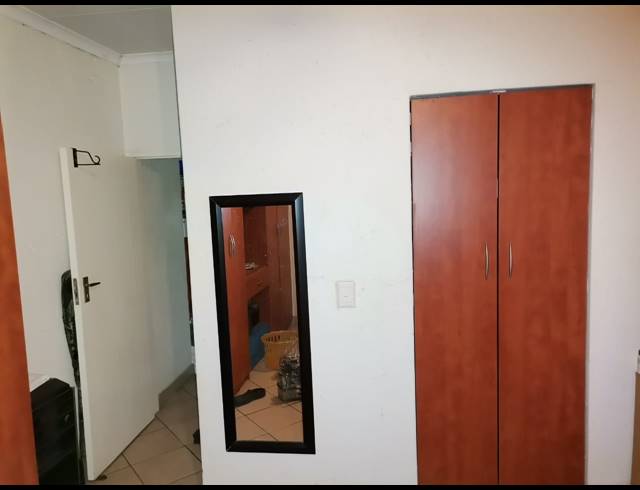 2 BEDROOM APARTMENT FOR SALE IN WATERVAL EAST